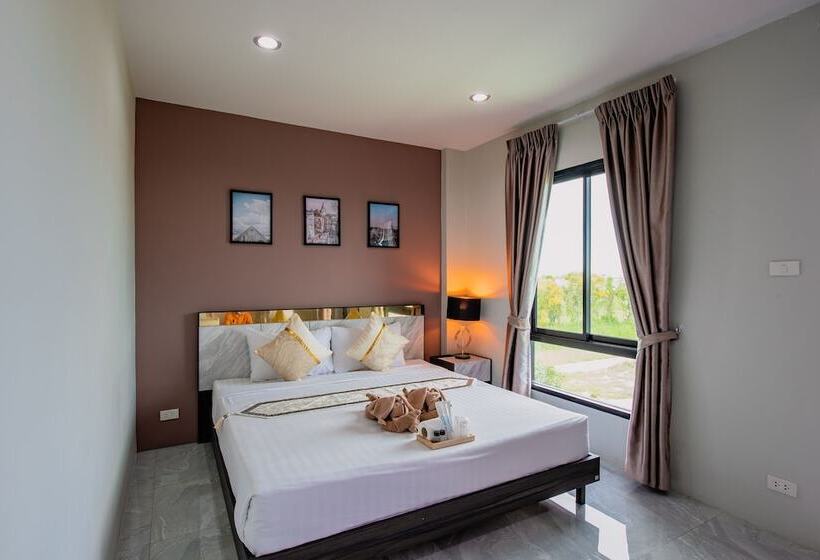 The Living Hotel Samutprakan