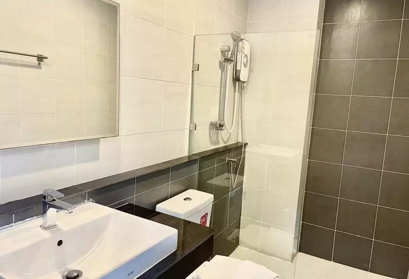 The Living Hotel Samutprakan