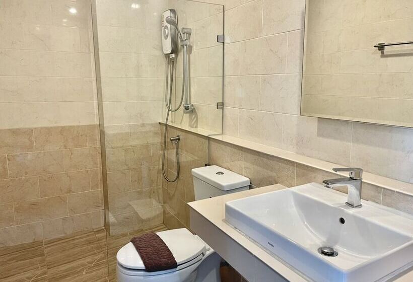 The Living Hotel Samutprakan