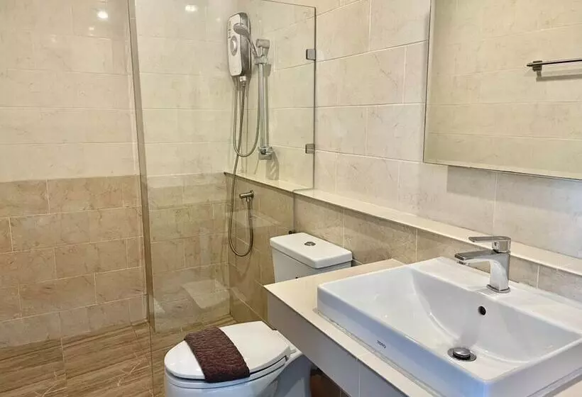 The Living Hotel Samutprakan