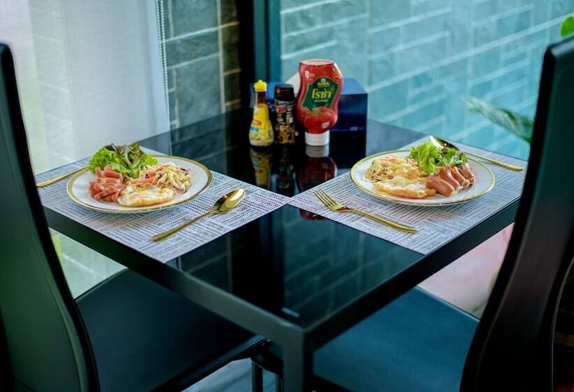 The Living Hotel Samutprakan