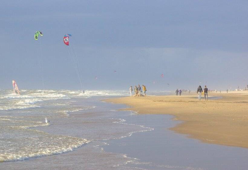 ユースホステル Beach Hotel Katwijk