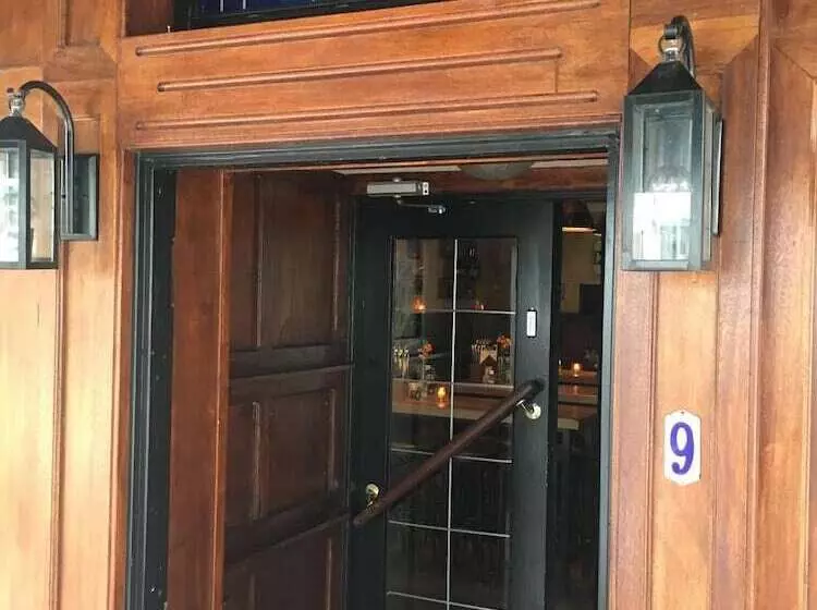 Общежитие Beach Hotel Katwijk