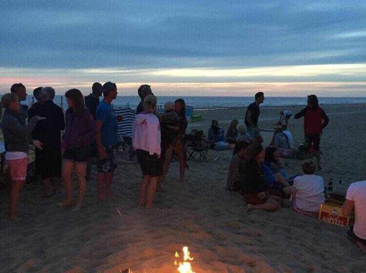 ユースホステル Beach Hotel Katwijk