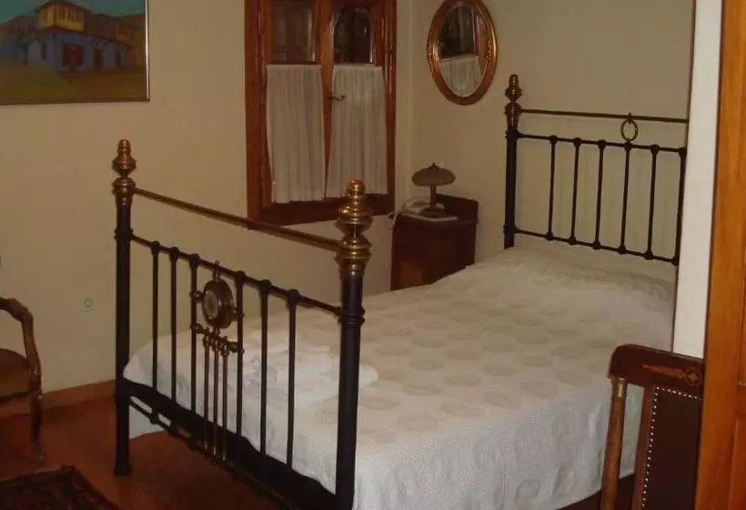 Oikia Alexandrou Traditional Inn