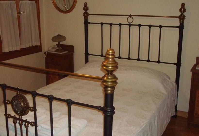 Oikia Alexandrou Traditional Inn