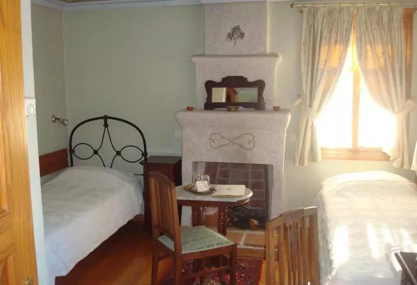 Oikia Alexandrou Traditional Inn