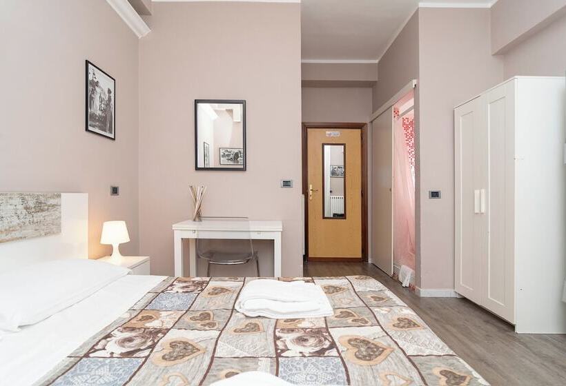 פונדק Ostello Le Sirene