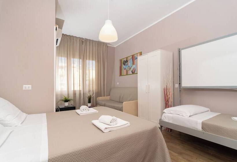 פונדק Ostello Le Sirene