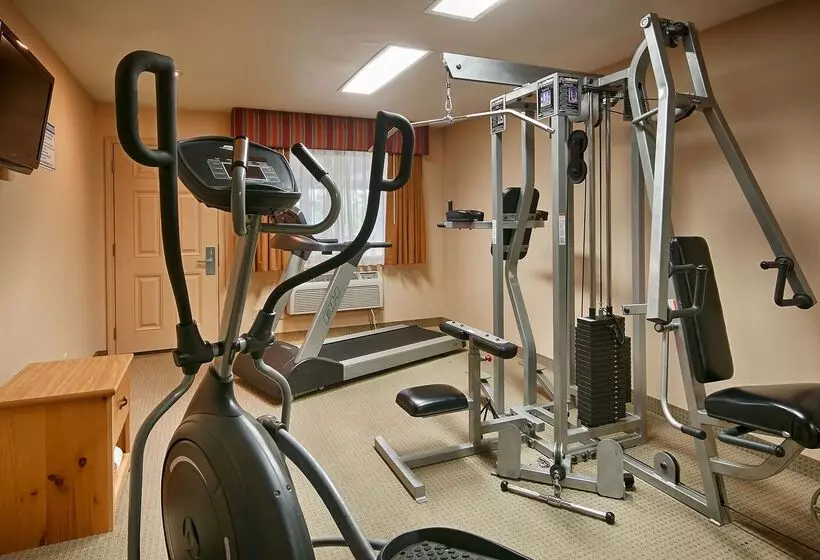 Отель Best Western Plus Hartford Lodge