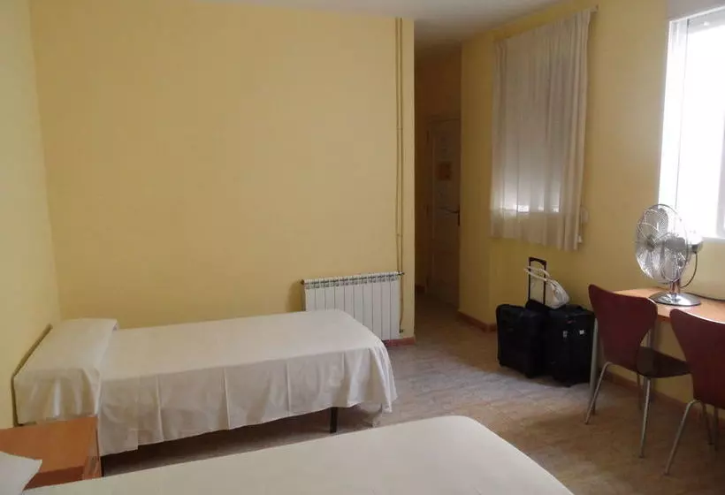 Отель Pensión Moratin