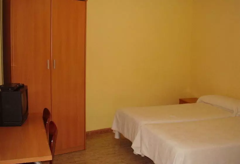 Отель Pensión Moratin