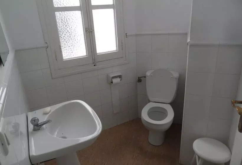 Отель Pensión Moratin