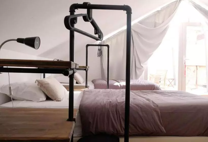 Hotel Lisbon Poets Inn