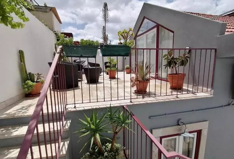 Hotel Lisbon Poets Inn