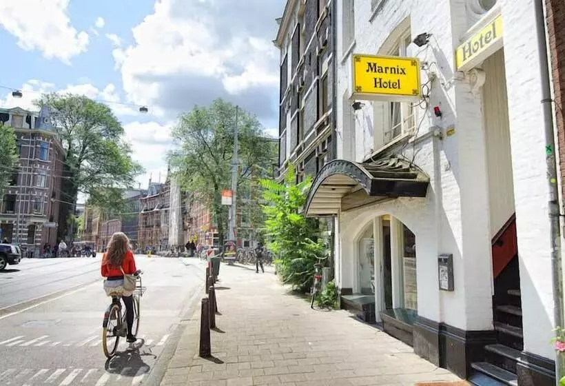 Отель Marnix