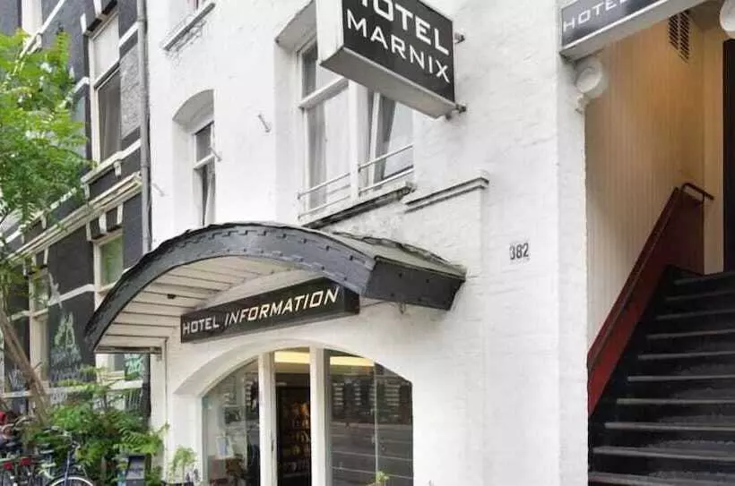 Отель Marnix