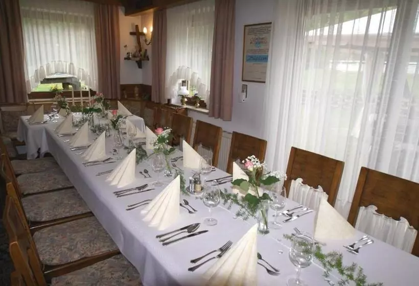 Пансион Gasthof Hotel Zur Post