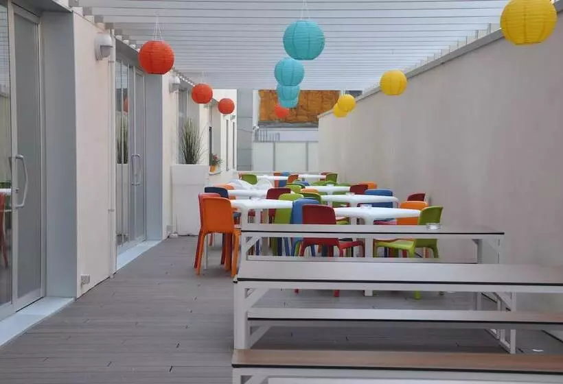 Residencia Universitaria Blas De Otero