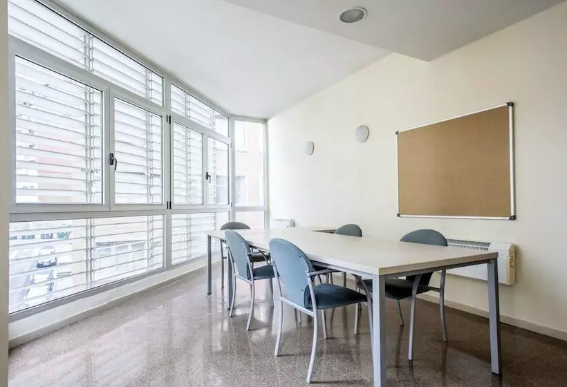 Residencia Universitaria Blas De Otero