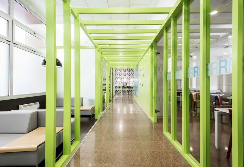 Residencia Universitaria Blas De Otero