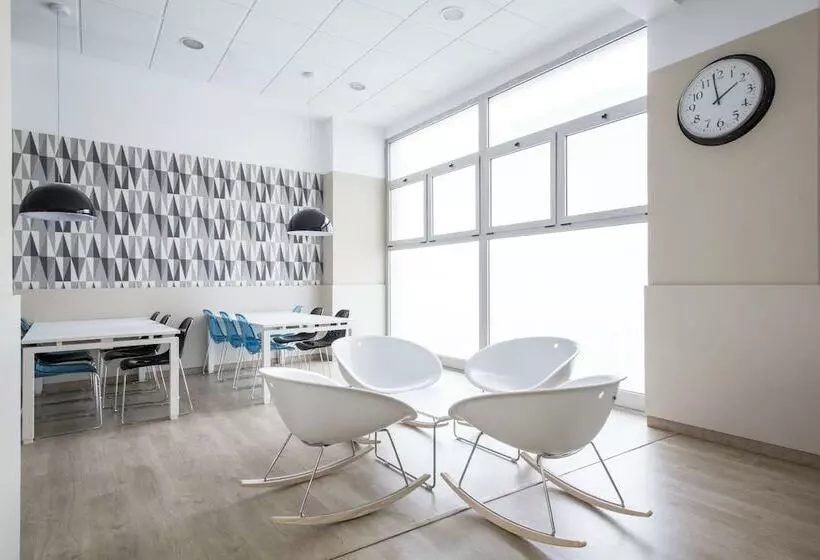 Residencia Universitaria Blas De Otero