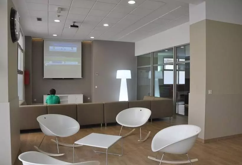 Residencia Universitaria Blas De Otero