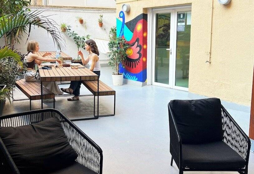 Sant Jordi Hostels Sagrada Familia