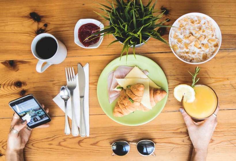 Sant Jordi Hostels Sagrada Familia