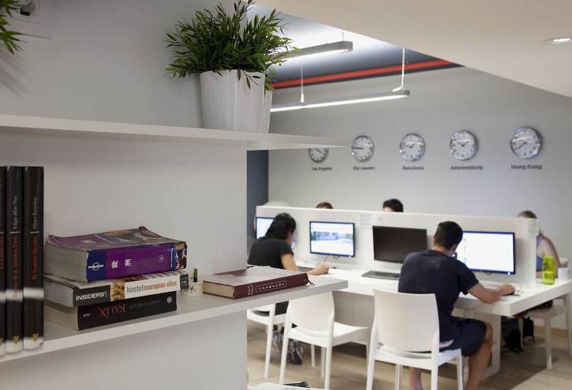 Sant Jordi Hostels Sagrada Familia