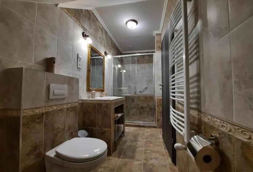 민박 Borostyán Panzió