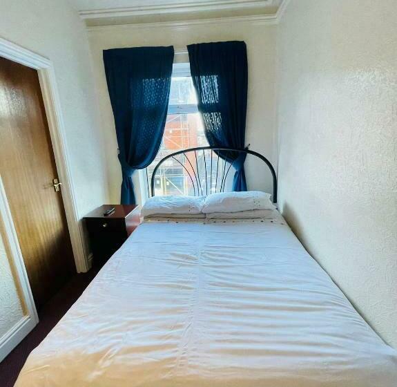 مبيت وإفطار The Roadhouse