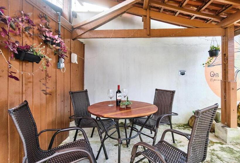 Pensão Econtainer Ubatuba