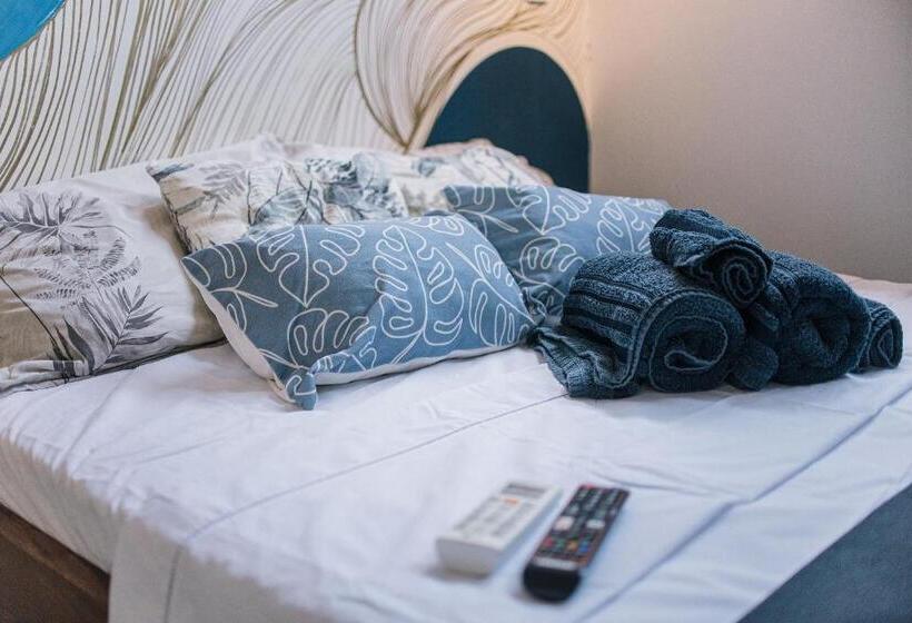 Pensão Econtainer Ubatuba