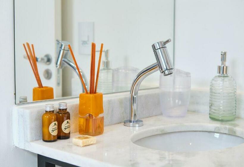 Pensão Econtainer Ubatuba