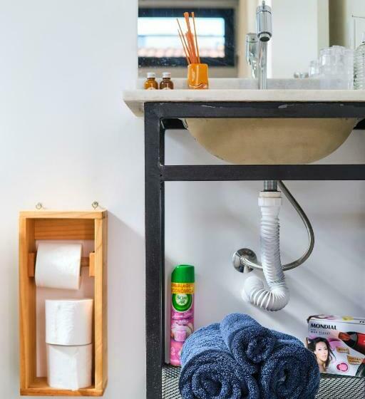 Pensão Econtainer Ubatuba