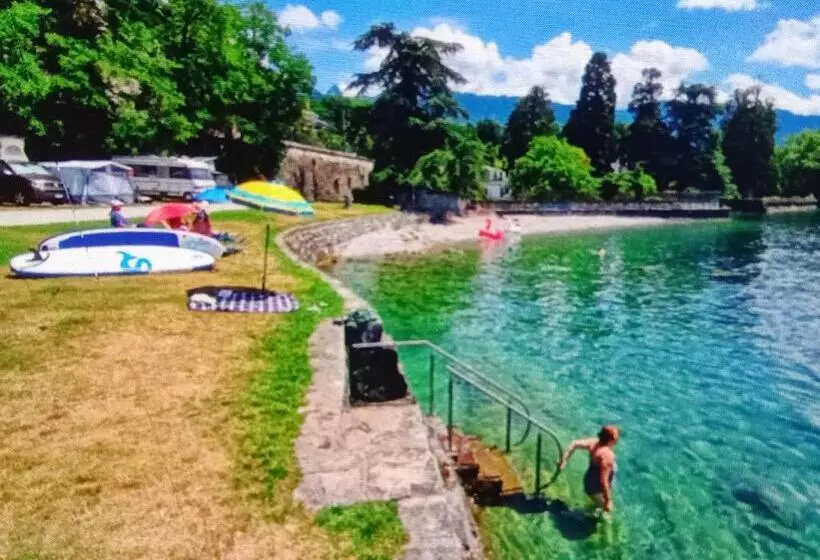 ペンション Petit St George 100mt Du Lac