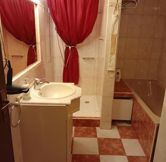 Pensió Petit St George 100mt Du Lac