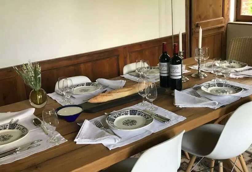 Aamiaismajoitus (B&B) Le Domaine Des Volets Bleus