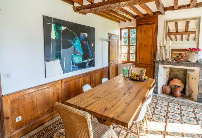 Aamiaismajoitus (B&B) Le Domaine Des Volets Bleus