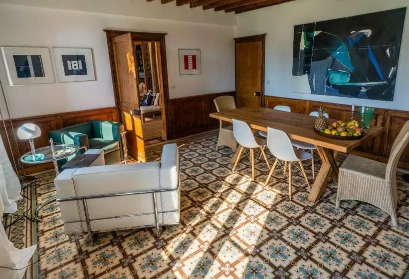 Aamiaismajoitus (B&B) Le Domaine Des Volets Bleus