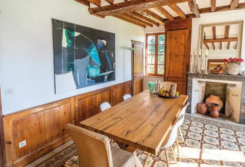 Aamiaismajoitus (B&B) Le Domaine Des Volets Bleus