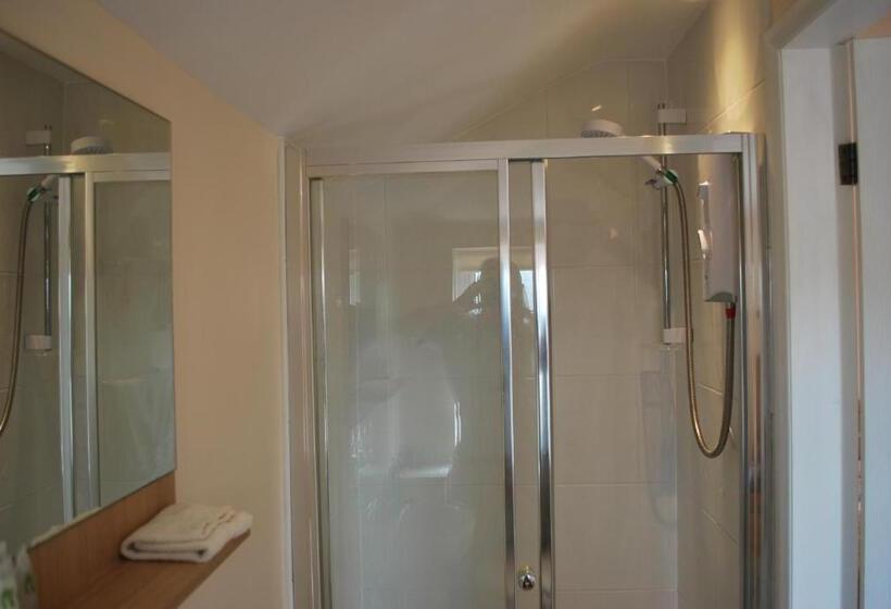 Hillcroft Luxury Bed & Breakfast