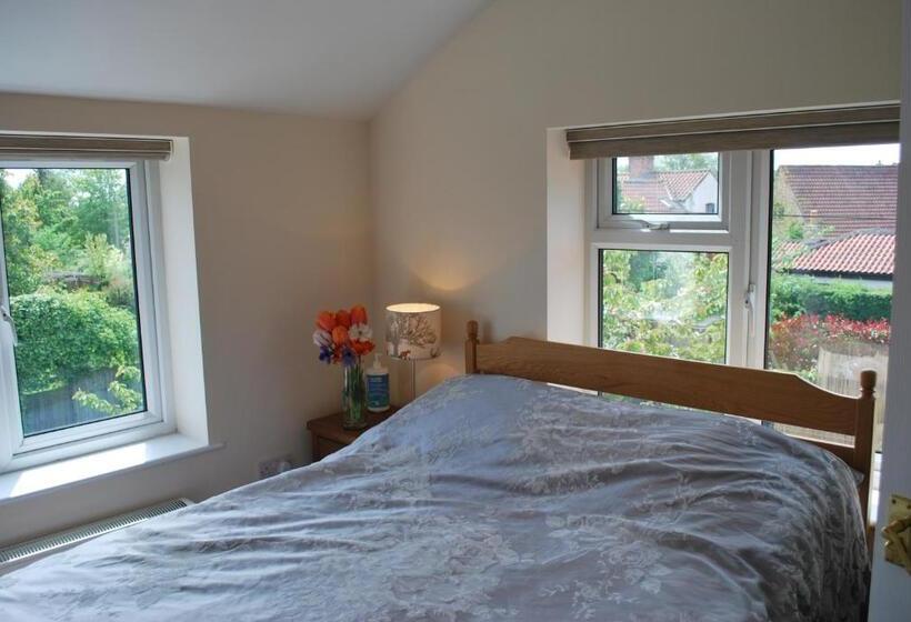 Hillcroft Luxury Bed & Breakfast