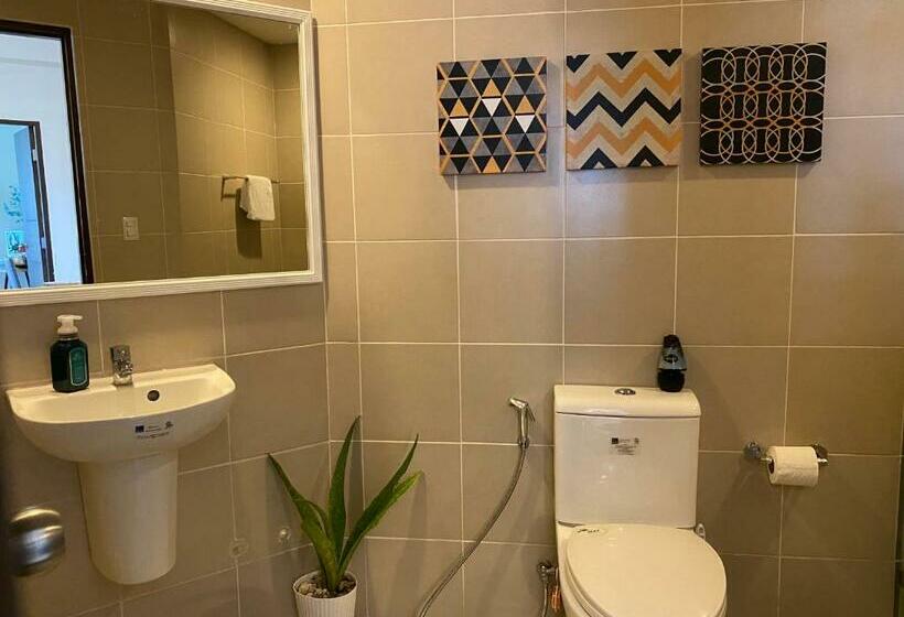 2 Br Corner Executive Suite At Lafayette Park Square Megaworld Blvd Unit 5h