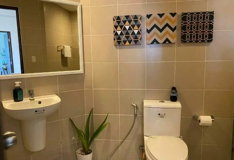 2 Br Corner Executive Suite At Lafayette Park Square Megaworld Blvd Unit 5h