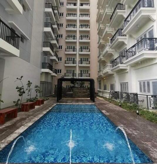 2 Br Corner Executive Suite At Lafayette Park Square Megaworld Blvd Unit 5h