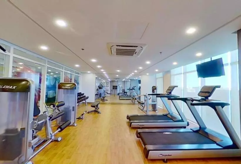 2 Br Corner Executive Suite At Lafayette Park Square Megaworld Blvd Unit 5h