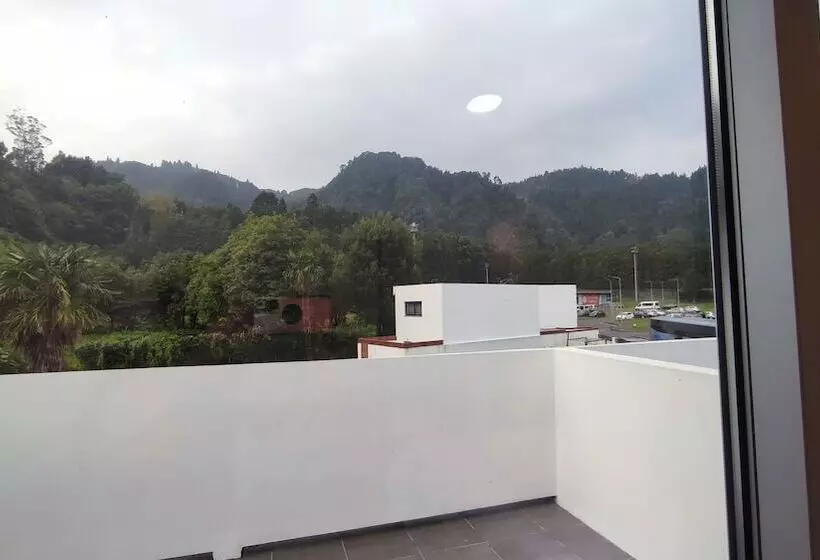 ペンション Atlantic 3 Bicas  Furnas