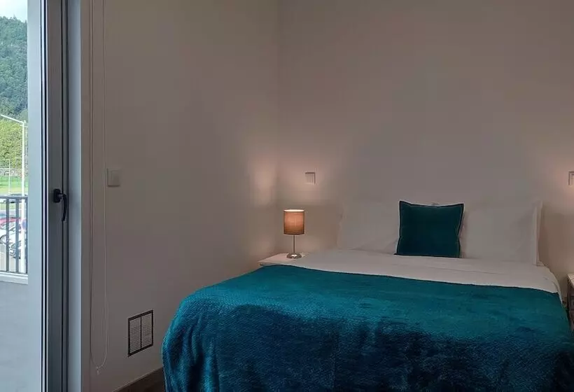 ペンション Atlantic 3 Bicas  Furnas